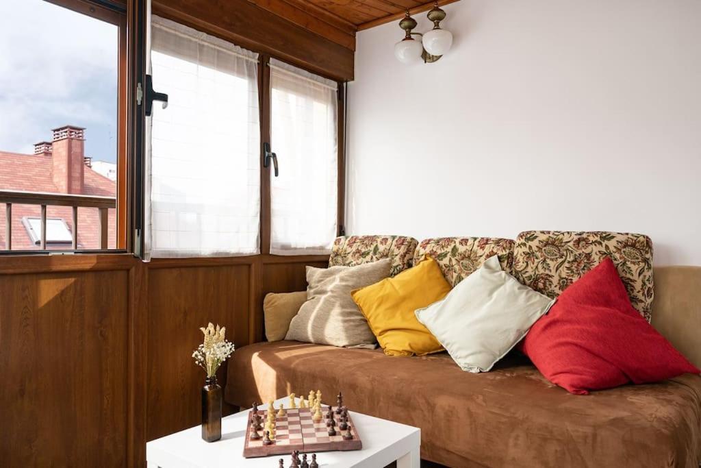 Apartamento Chary Apartment Gijon Exterior photo